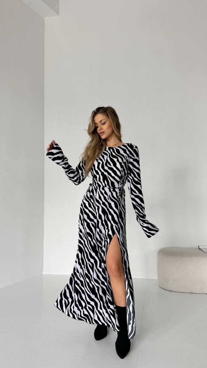 Carmin - Vestido Minimal Ajustable de Cintura y Elástico