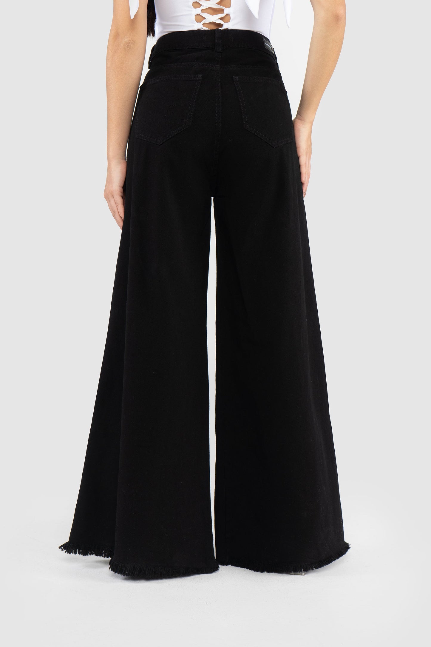 Pantalón MuyMia - Diseño Elegante y Versátil