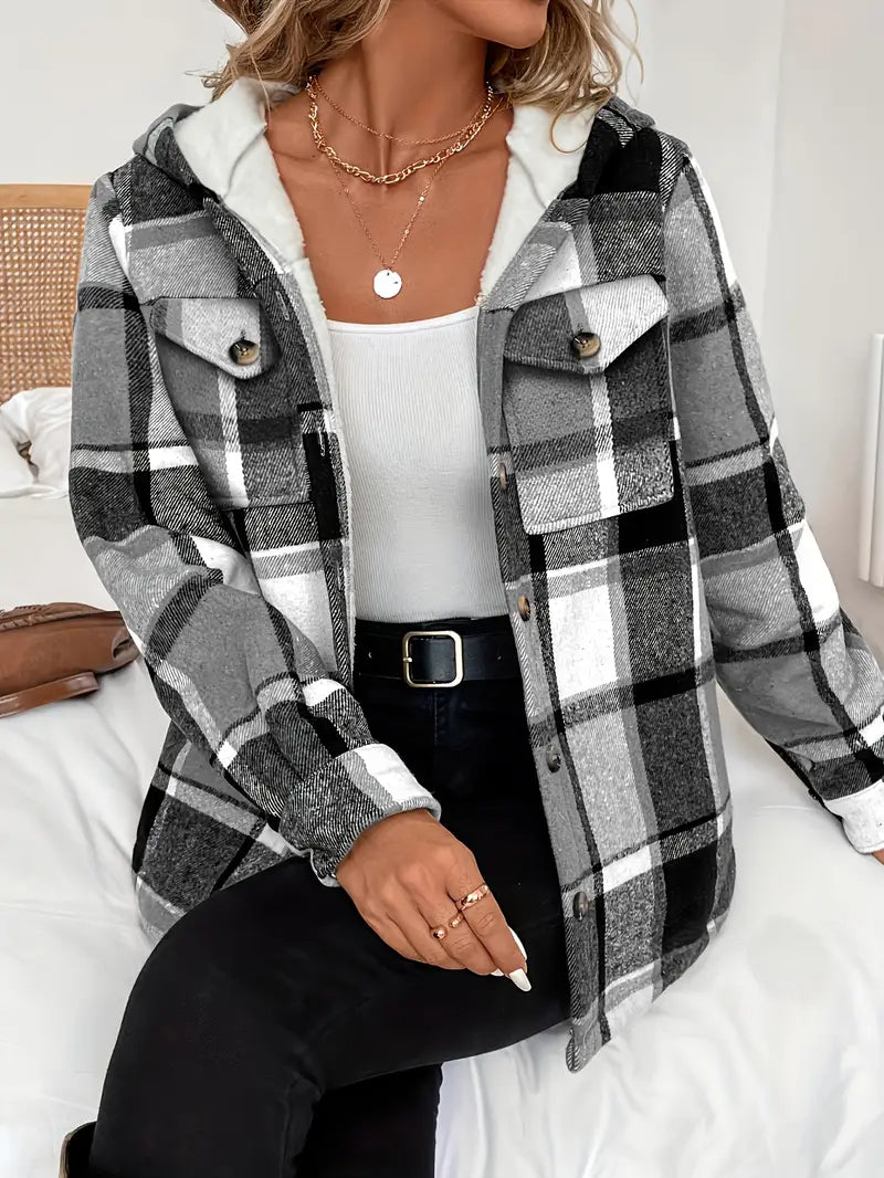 Rial - Remera Polar con Capucha Ajustable