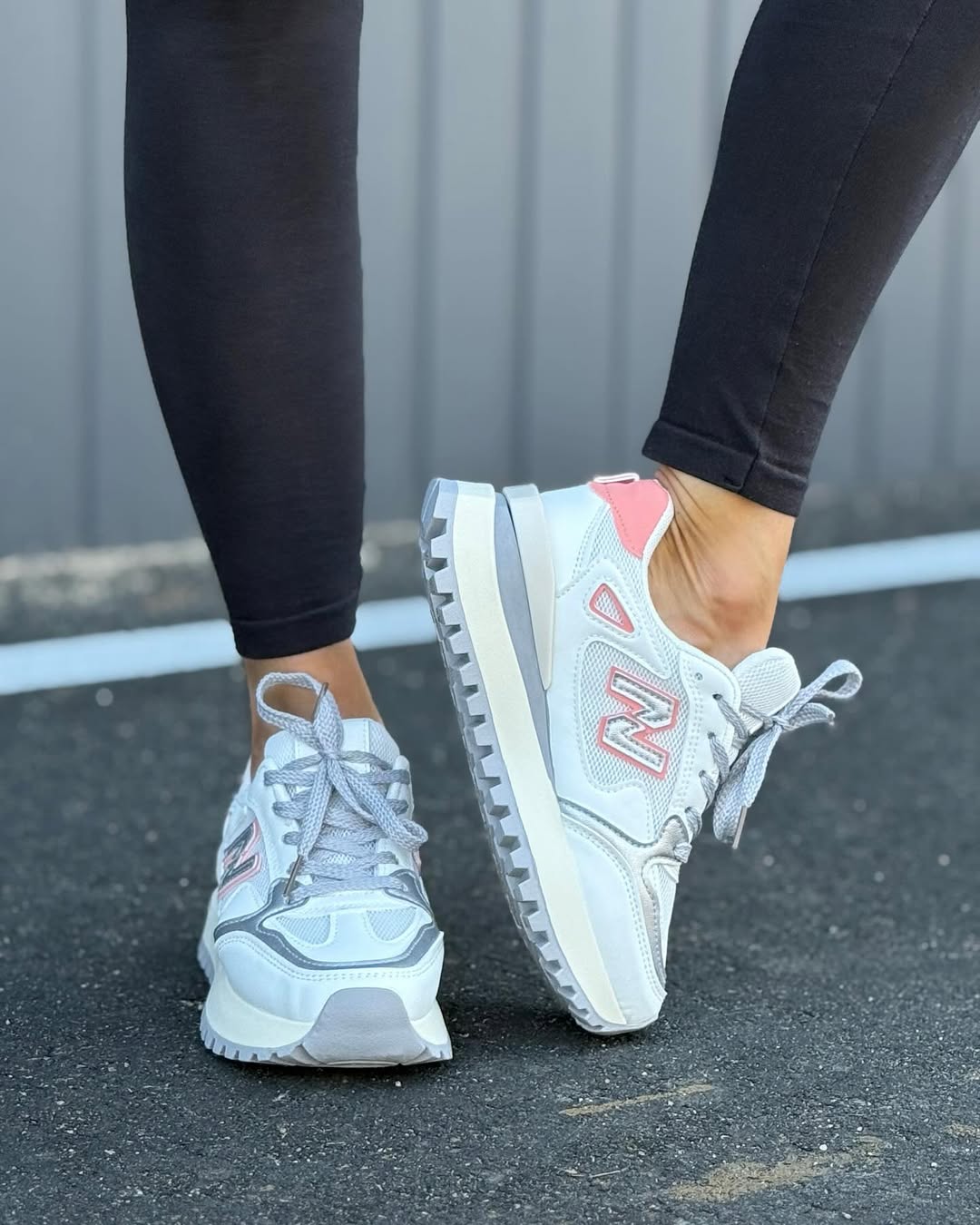 Carina - Deportiva Ergonómica Ultra Cómoda y Ligera