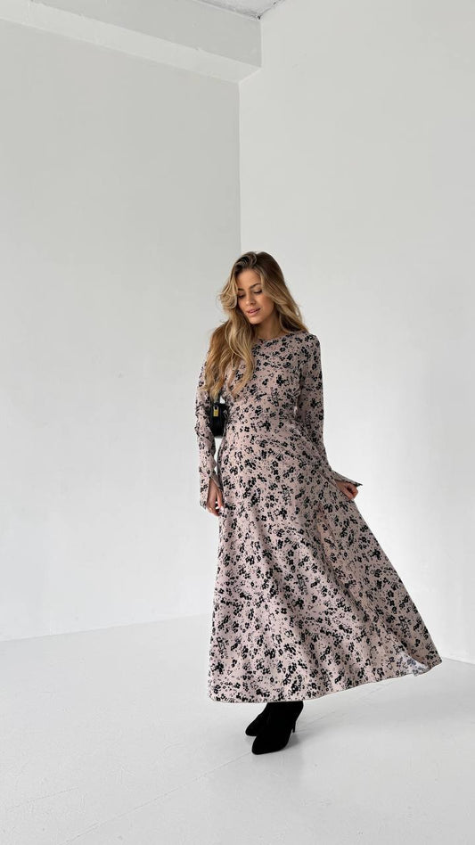 Carmin - Vestido Minimal Ajustable de Cintura y Elástico