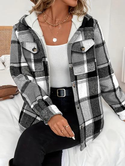 Rial - Remera Polar con Capucha Ajustable
