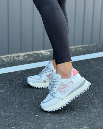 Carina - Deportiva Ergonómica Ultra Cómoda y Ligera